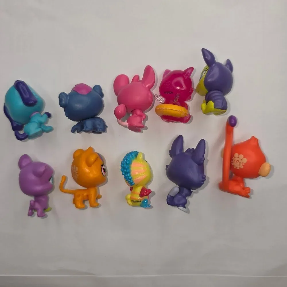 LPS Littlest Pet Shop Mini Animal Figurine Toy Bundle